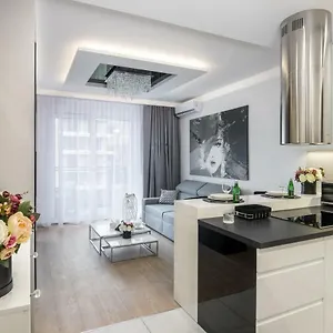 Crystal Luxury Rakowicka 22h Krakow